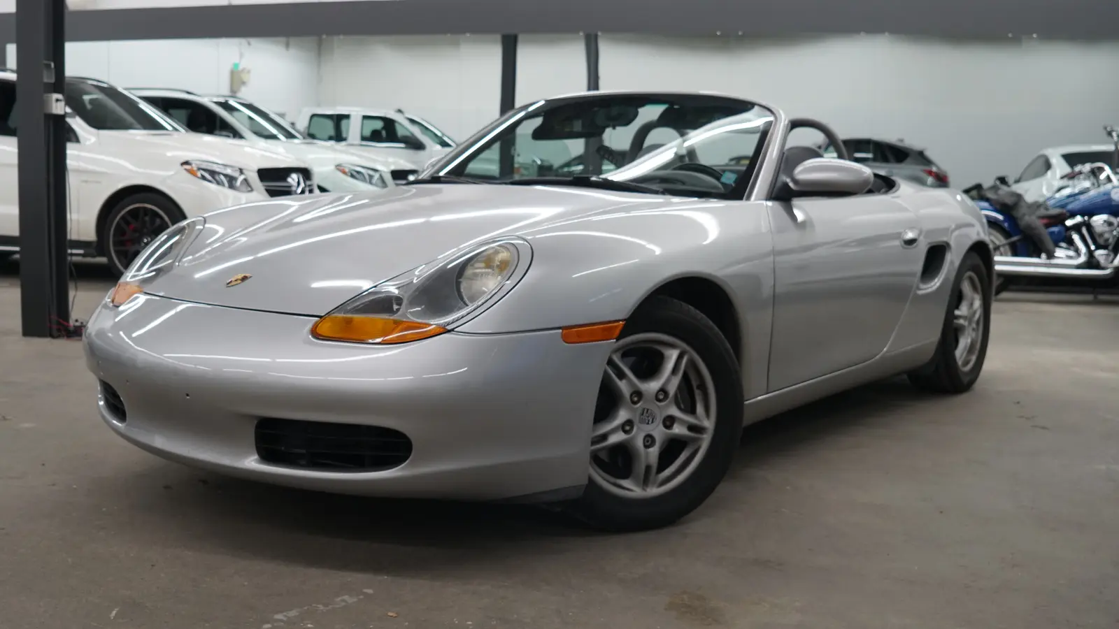 Certified, garage kept, local vehicle, non-smoker 1997 Porsche Boxster  in Silver with Black interior