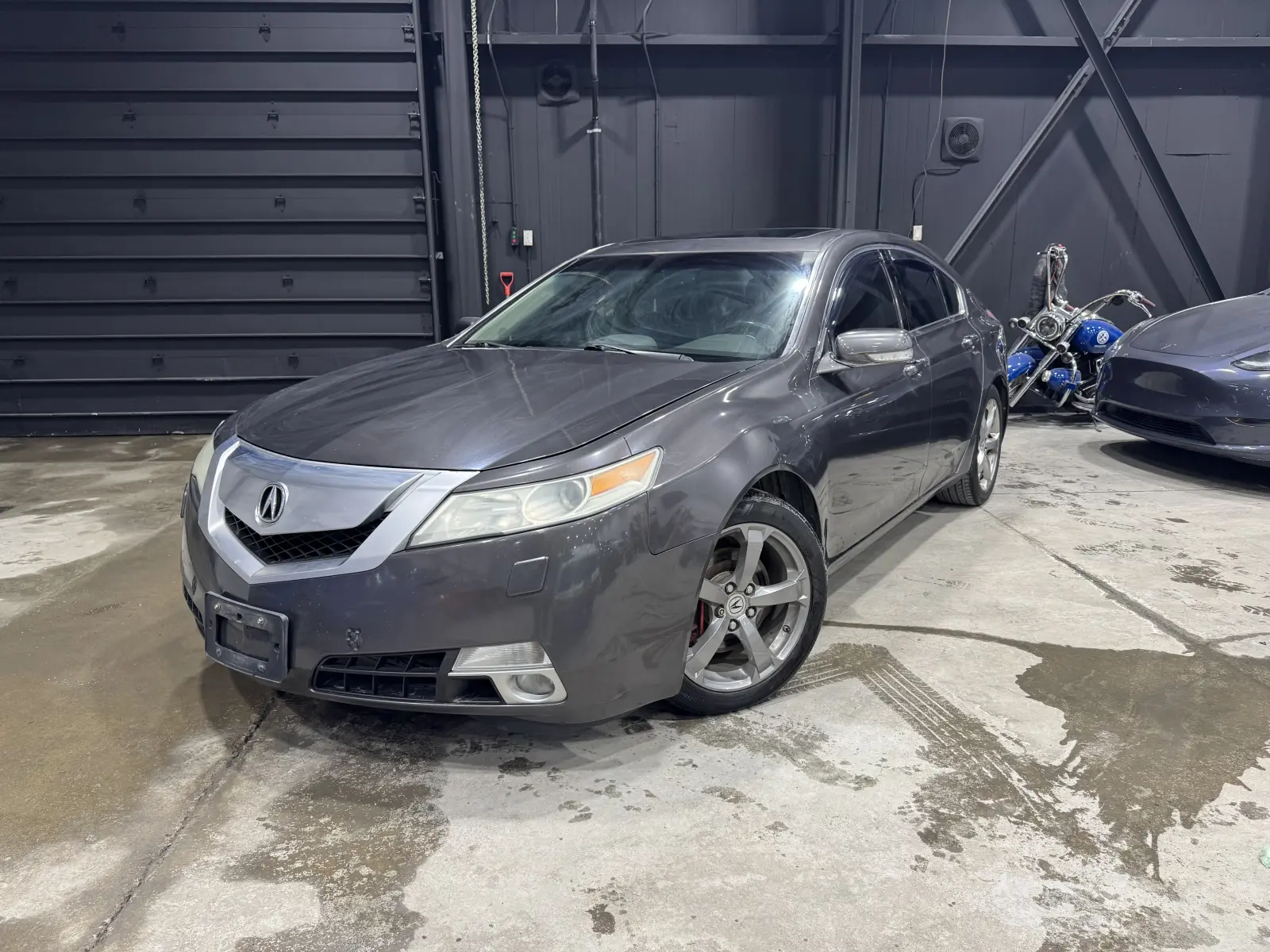 local vehicle, non-smoker 2010 Acura TL Tech in Gray with Black interior – front exterior view